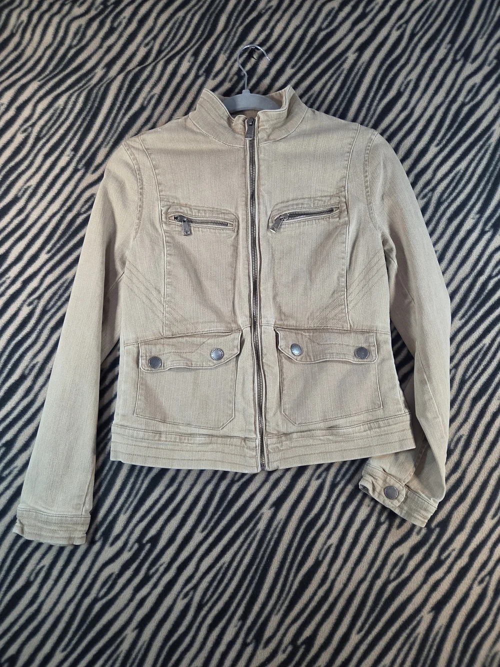 $36  Lauren Ralph Lauren Women's Beige Stretch Denim Moto Jacket with Zip Pocket